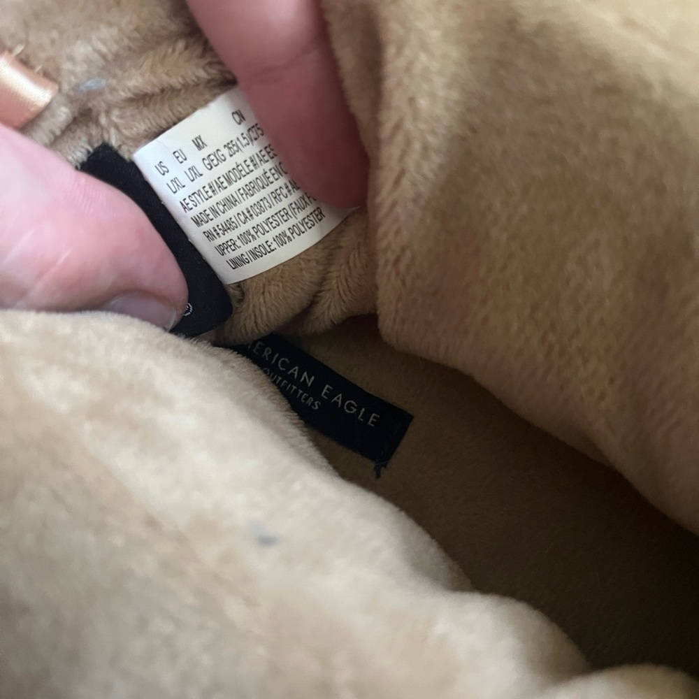 LAST CHANCE American Eagle baby yoda Grogu slippers - Picture 4 of 5